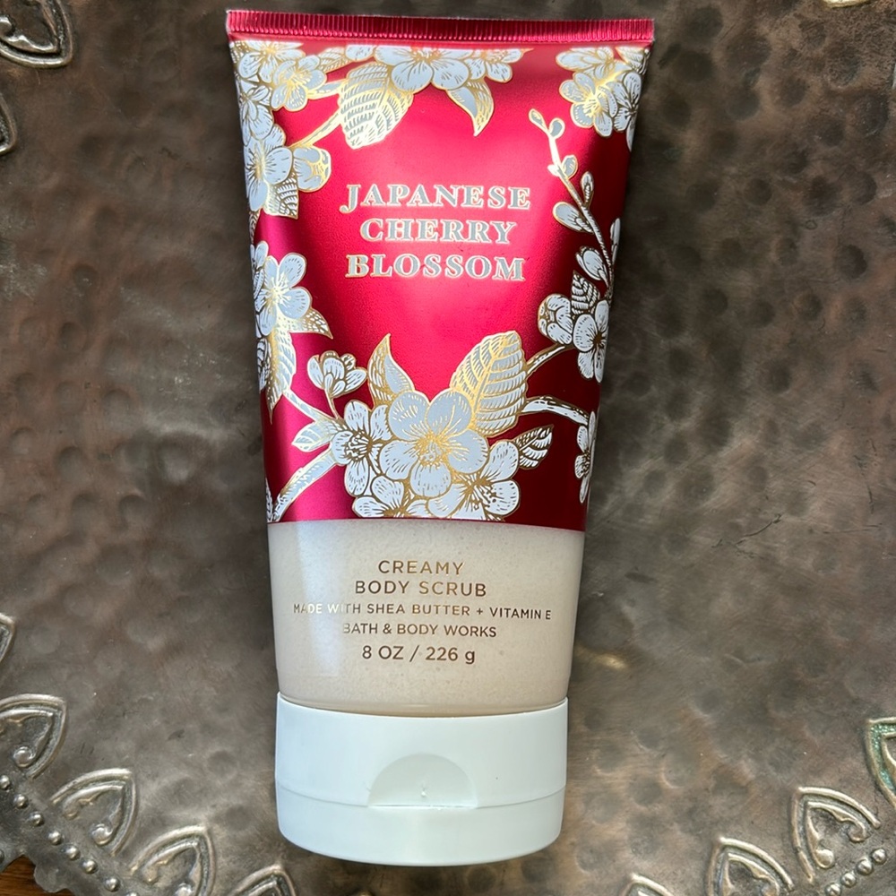 NEW! BATH & BODY WORKS Creamy Body Scrub JAPANESE CHERRY BLOSSOM Shea Butter - Picture 2 of 13